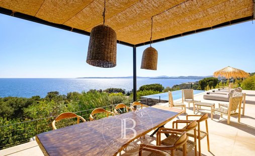 Villa in Les Issambres, Roquebrune-sur-Argens, Frankreich 1