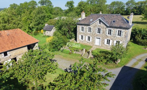Maison à Montreuil-sur-Lozon, Normandie, France 1