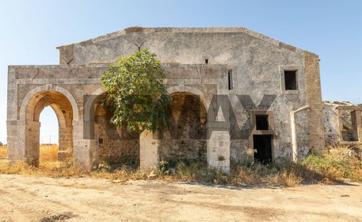 Country House in Fontane Bianche, Sicily, Italy 1