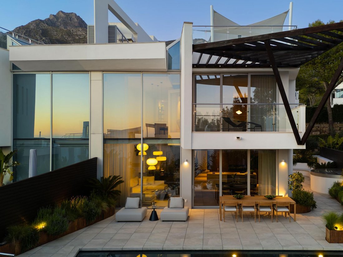 Villa in Sierra Blanca, Marbella, Spain 1 - 18722083