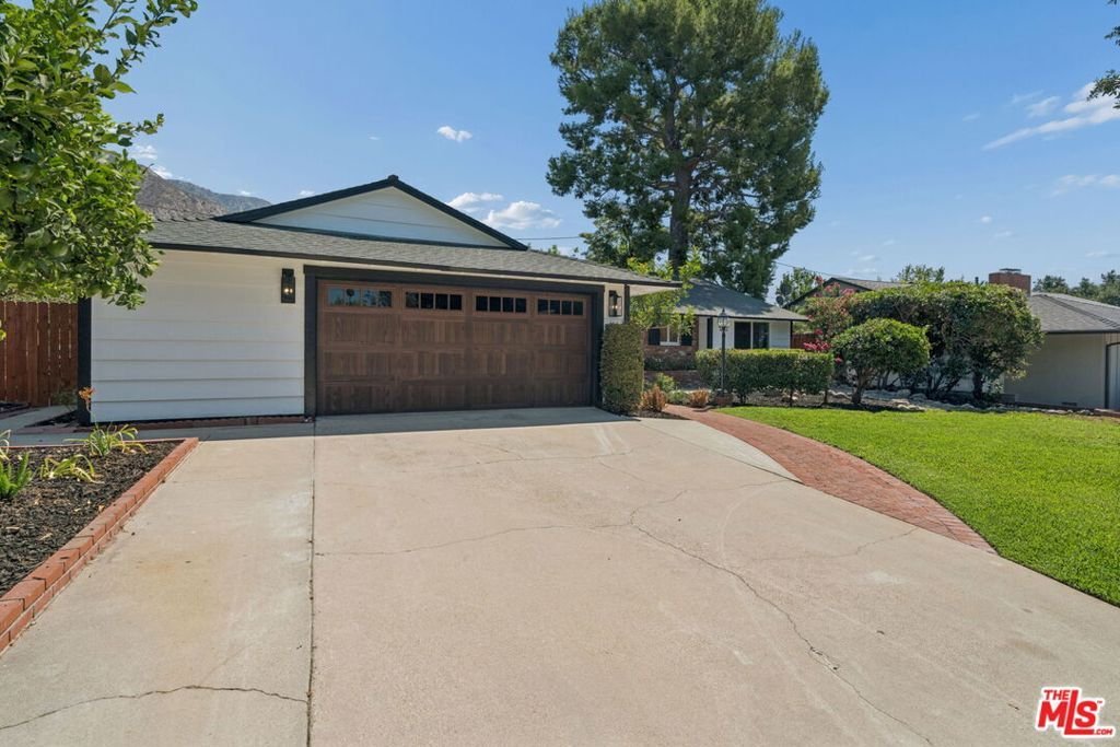 House in Altadena, California, United States 5 - 18726585