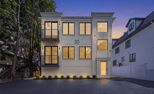 Condo in Spring Valley, New York, United States 1