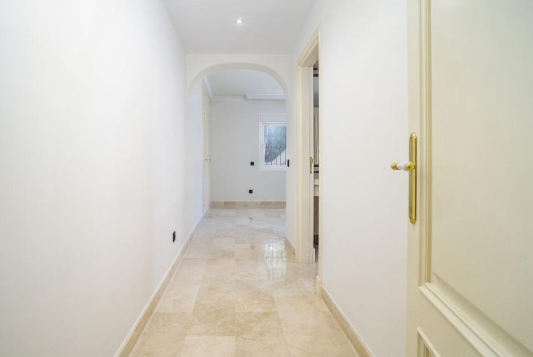 Apartment in Marbella, Andalusia, Spain 2 - 18111183