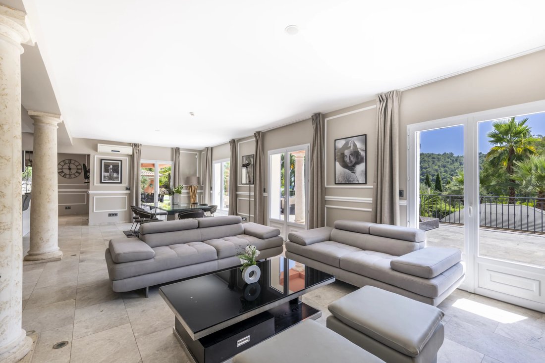 Villa in Grasse, Provence-Alpes-Côte d'Azur, Frankreich 3 - 18723934
