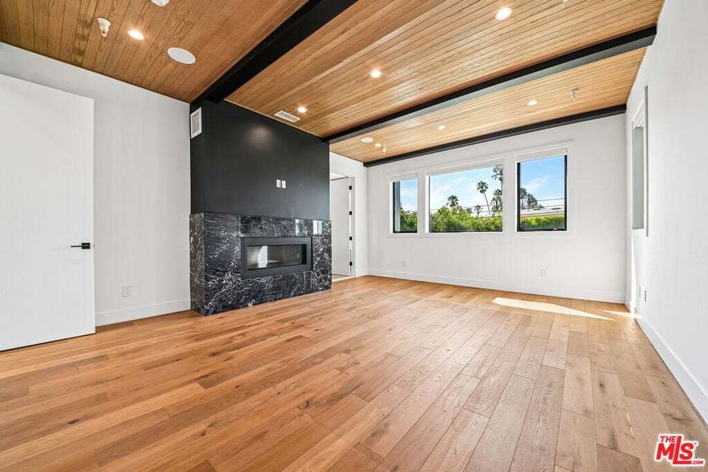 House in Los Angeles, California, United States 4 - 18721983