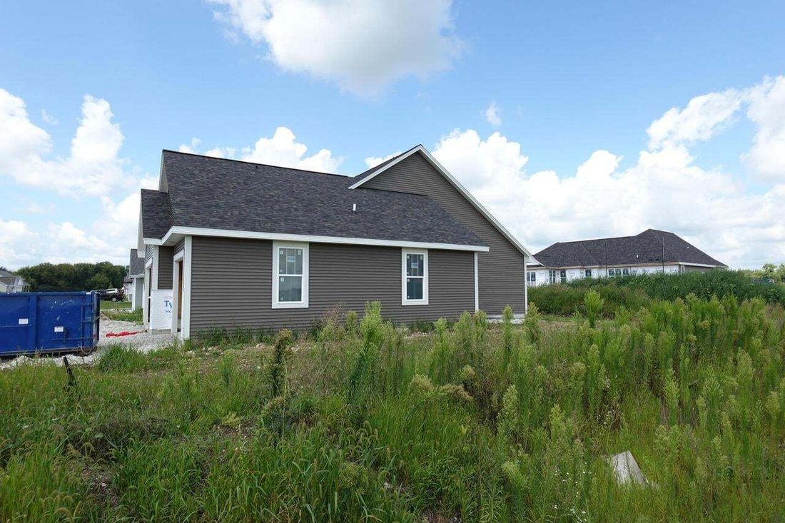 House in Okauchee Lake, Wisconsin, United States 3 - 18112574