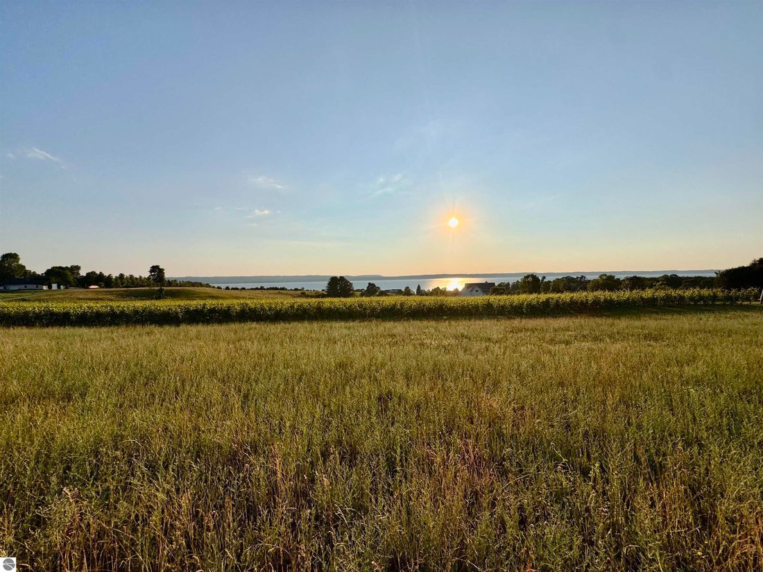 Terreno a Traverse City, Michigan, Stati Uniti 4 - 18721537