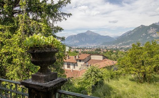 Villa a Valgreghentino, Lombardia, Italia 1
