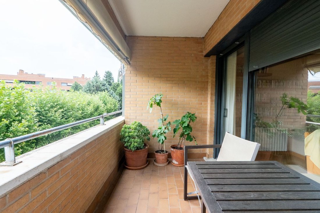 Appartamento a Pozuelo de Alarcón, Madrid, Spagna 1 - 18352524