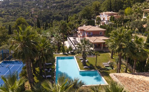 Villa in Grasse, Provence-Alpes-Côte d'Azur, France 1