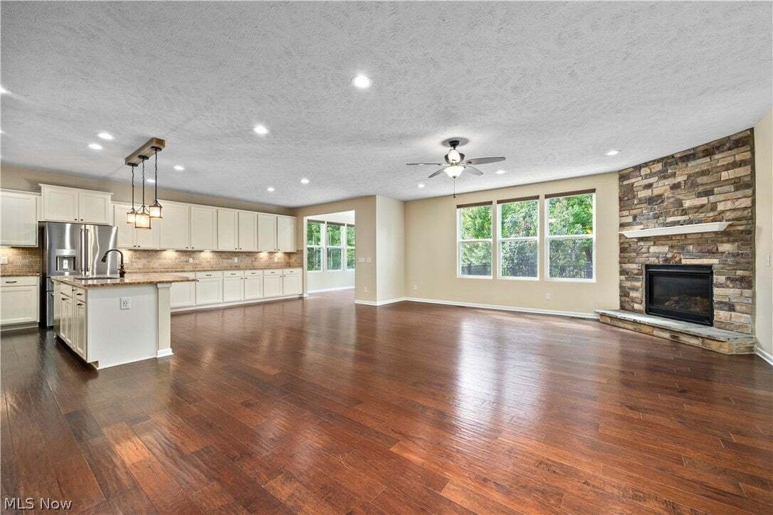 Maison à Strongsville, Ohio, États-Unis 5 - 18726933