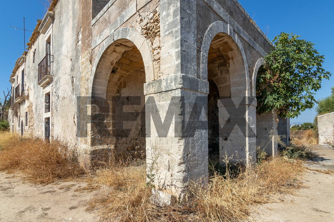 Anwesen in Fontane Bianche, Sizilien, Italien 4 - 18728998