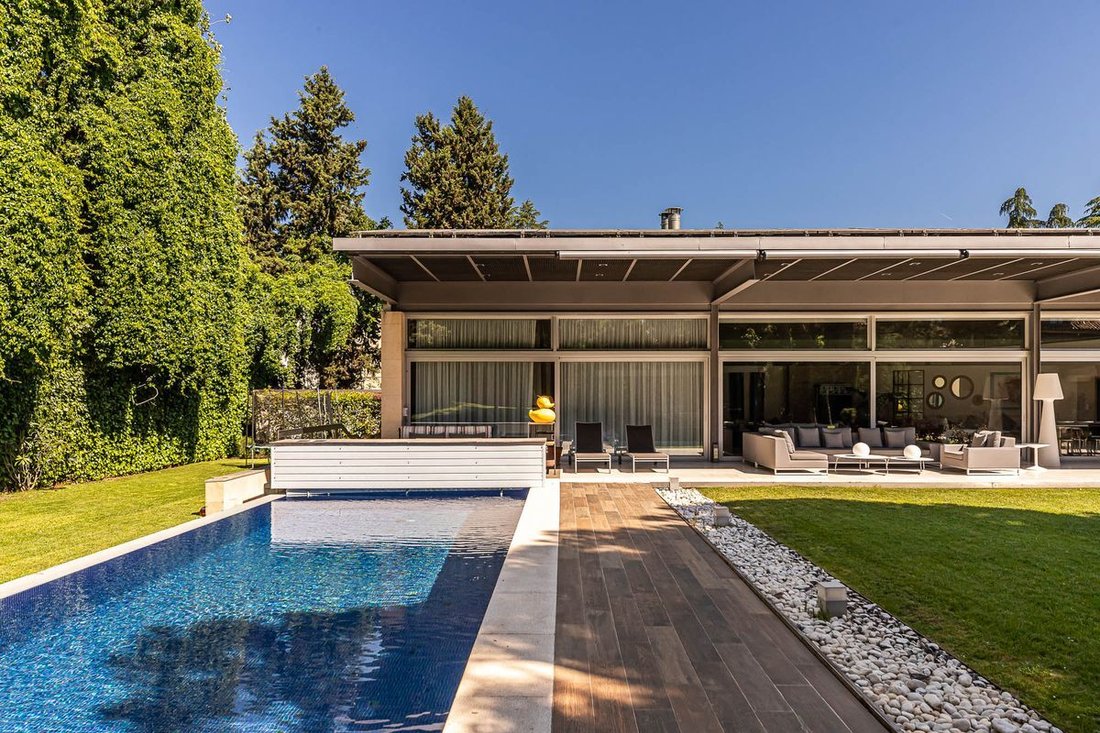 Villa in Moncloa-Aravaca, Madrid, Spain 4 - 17342907