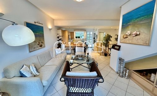 Apartment in Vouliagmeni, Attica, Greece 1