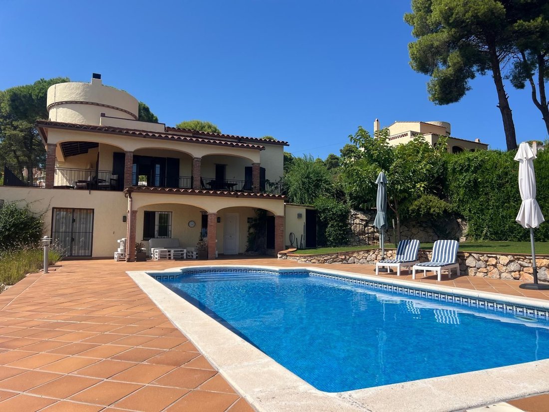 Chalet a Torroella de Montgrí, Catalogna, Spagna 1 - 18726374