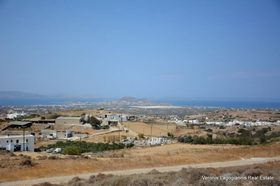 Terrain à Naxos, Aegean, Grèce 2 - 18723487