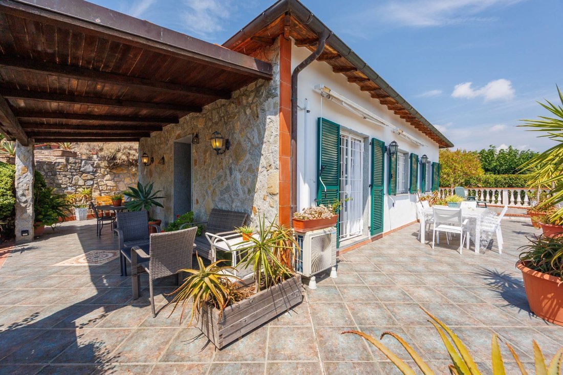 Villa en Porto Maurizio, Imperia, Liguria 1 - 18728997