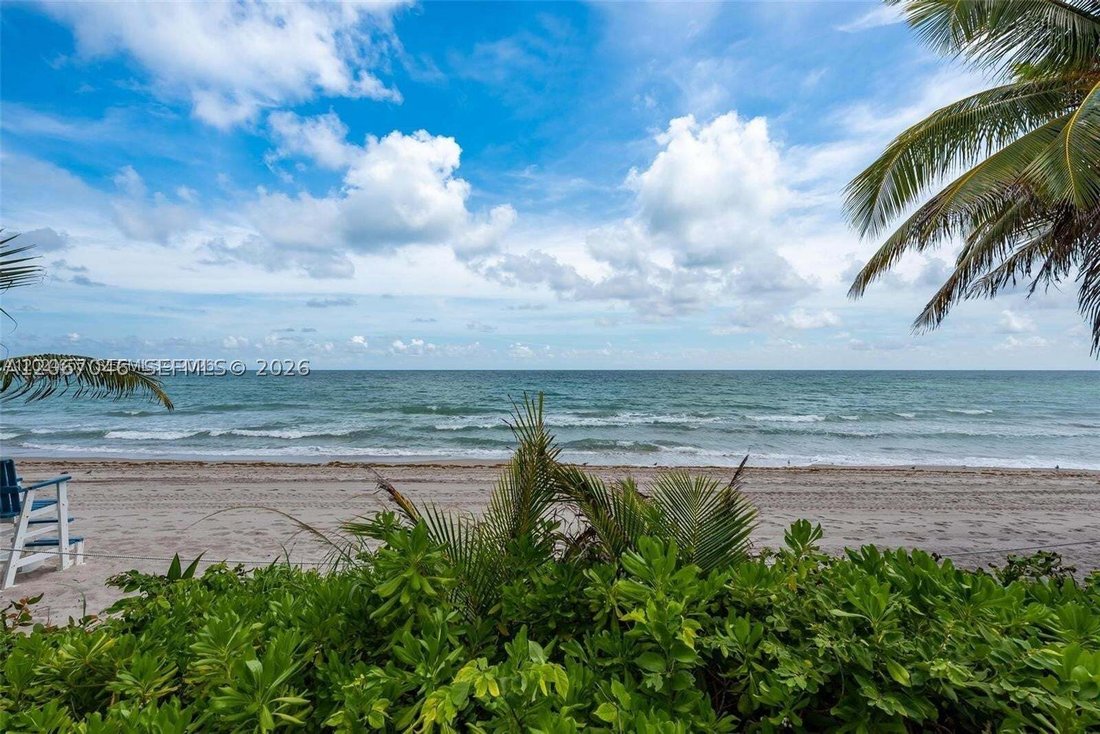 Condo in Hallandale Beach, Florida, United States 1 - 18601022