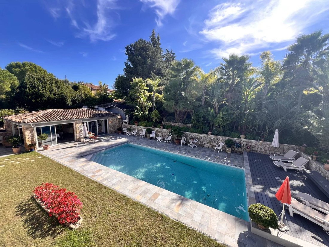 Casa en Mougins, Provenza-Alpes-Costa Azul, Francia 2 - 15675693