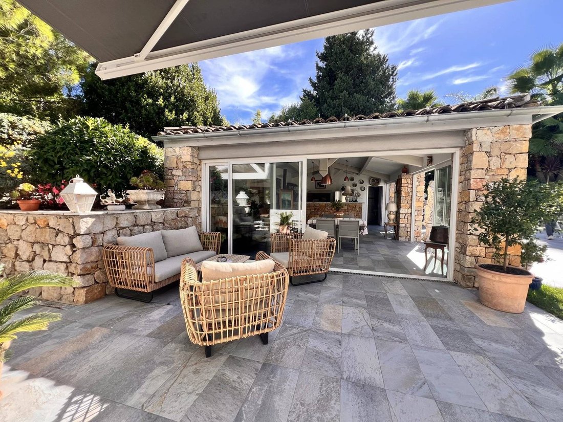 Casa en Mougins, Provenza-Alpes-Costa Azul, Francia 3 - 15675693