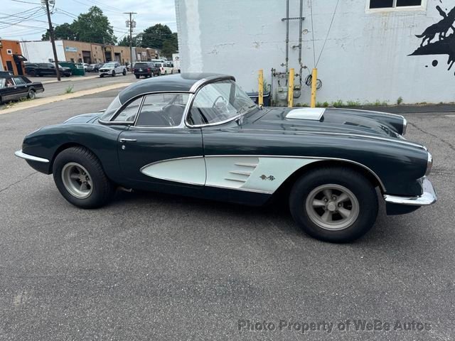 Chevrolet Corvette in Calverton, NY, United States 1 - 18726558