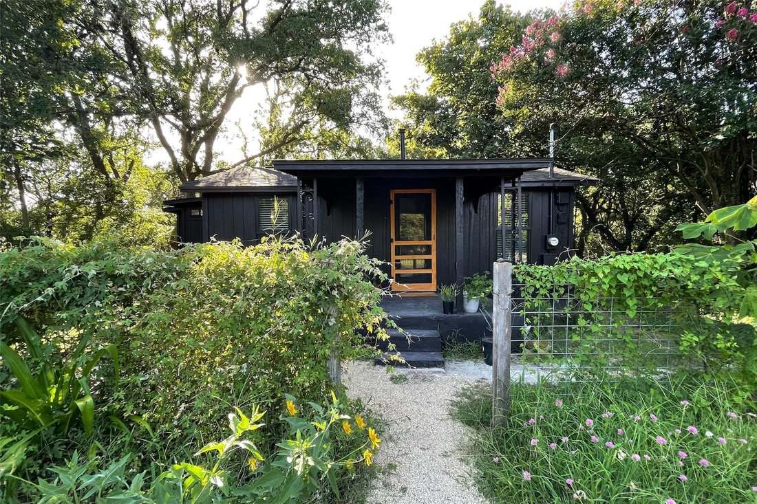 House in Austin, Texas, United States 2 - 18726921
