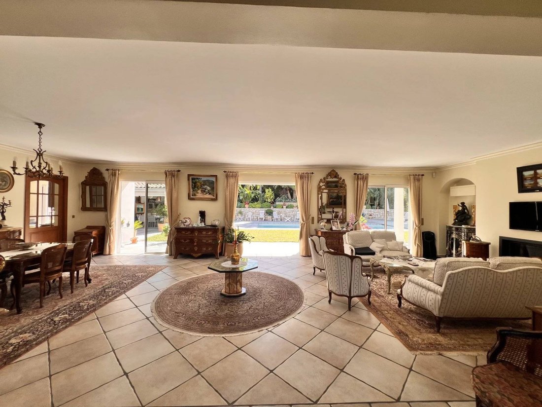 Casa en Mougins, Provenza-Alpes-Costa Azul, Francia 5 - 15675693