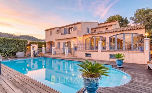 Villa à La Turbie, Provence-Alpes-Côte d'Azur, France 1