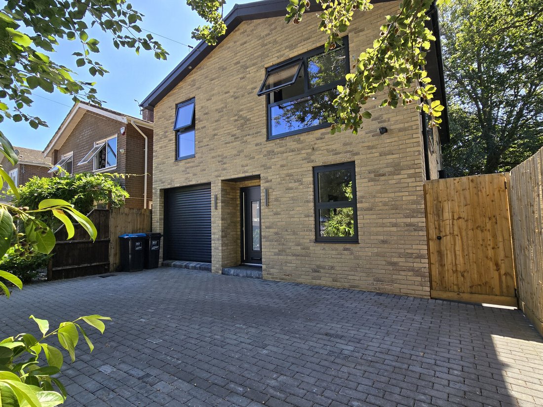 Haus in Highcliffe, England 1 - 18723928
