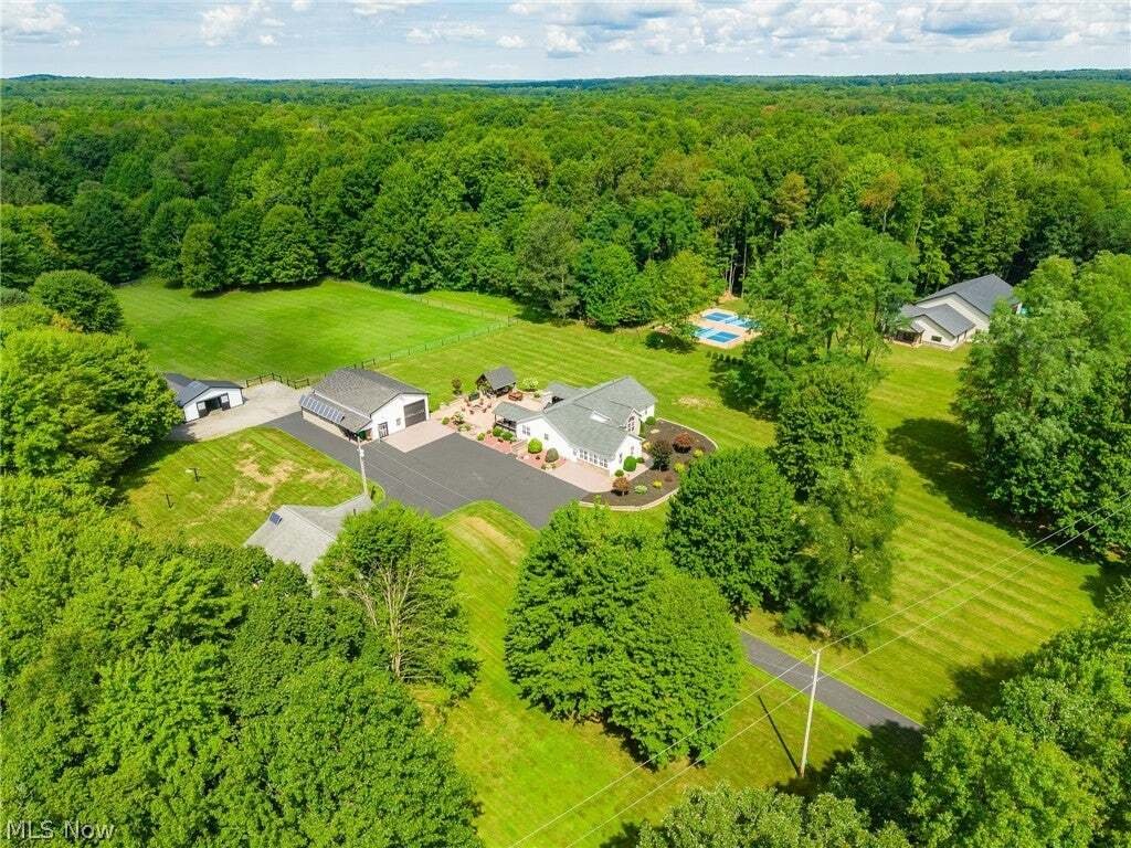 House in Garrettsville, Ohio, United States 1 - 18722027
