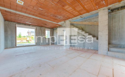 Villa in Zoppola / Çopule, Friaul-Julisch Venetien, Italien 1