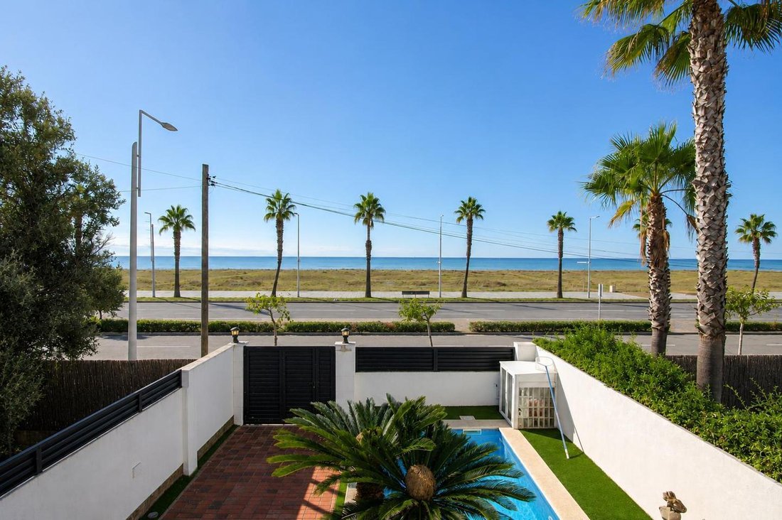 Haus in Castelldefels, Katalonien, Spanien 2 - 18727940