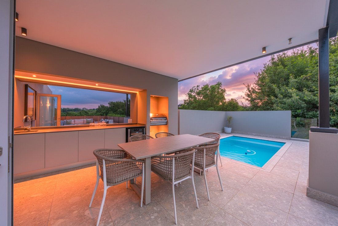 Apartment in Melrose Estate, Gauteng, South Africa 3 - 18728361