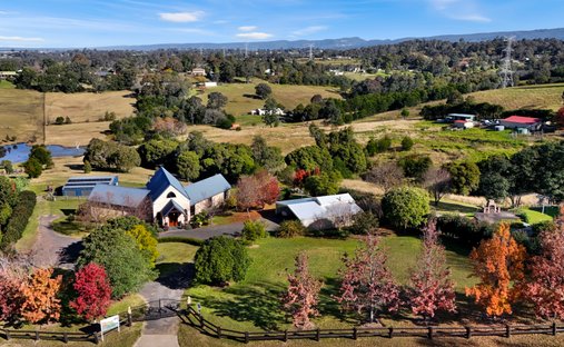 House in East Kurrajong, New South Wales, Australia 1