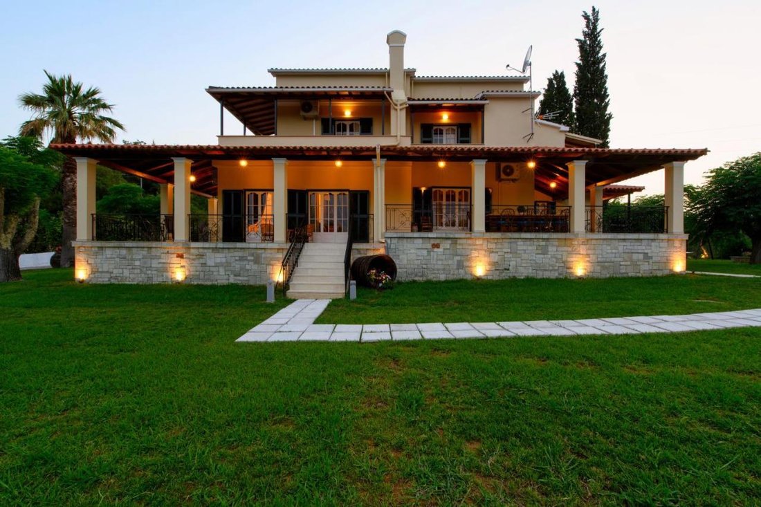 Villa in Corfu, Peloponnese, Western Greece and the Ionian, Greece 1 - 18724117