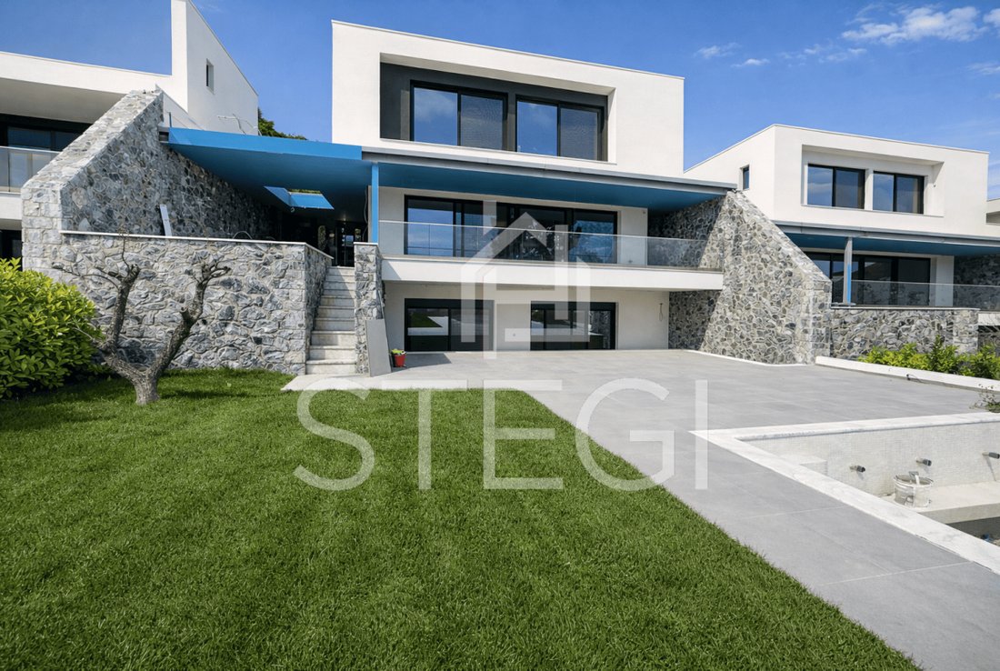 Villa in Pallini Municipal Unit, Macedonia and Thrace, Greece 4 - 18725249