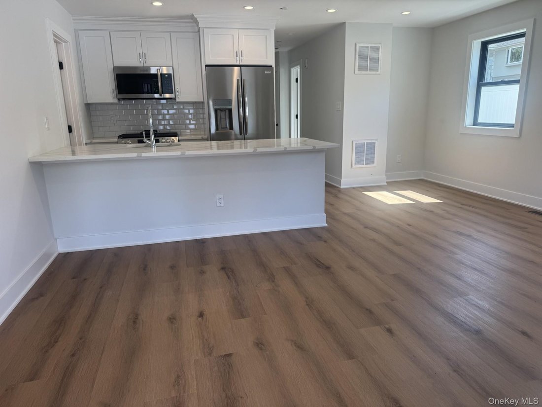 Appartement à Lynbrook, État de New York, États-Unis 3 - 18728005