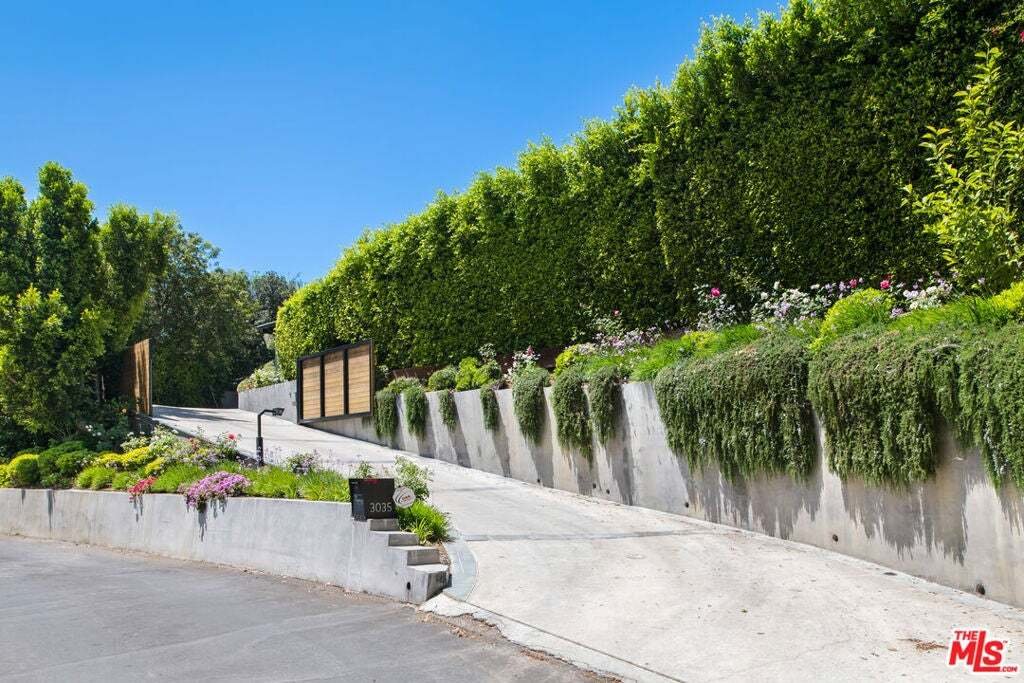 House in Beverly Hills, California, United States 2 - 18726627