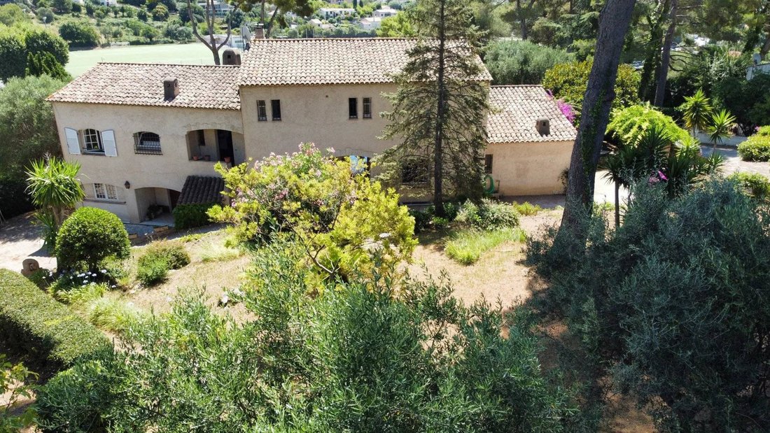 Maison à Les Bastides, Antibes, France 3 - 15900949