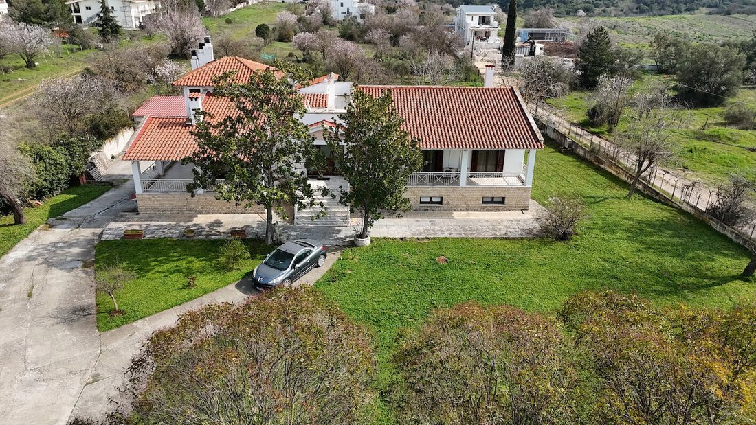 Villa in Pylaia, Macedonia and Thrace, Greece 1 - 18722426