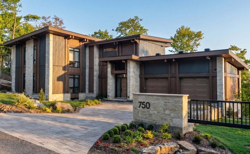 House in Saint-Sauveur, Quebec, Canada 1
