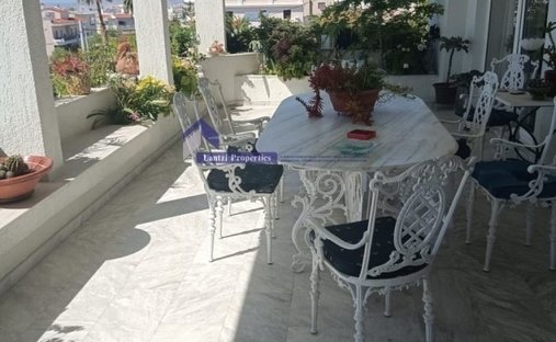 Tenuta in South Athens, Attica, Grecia 1