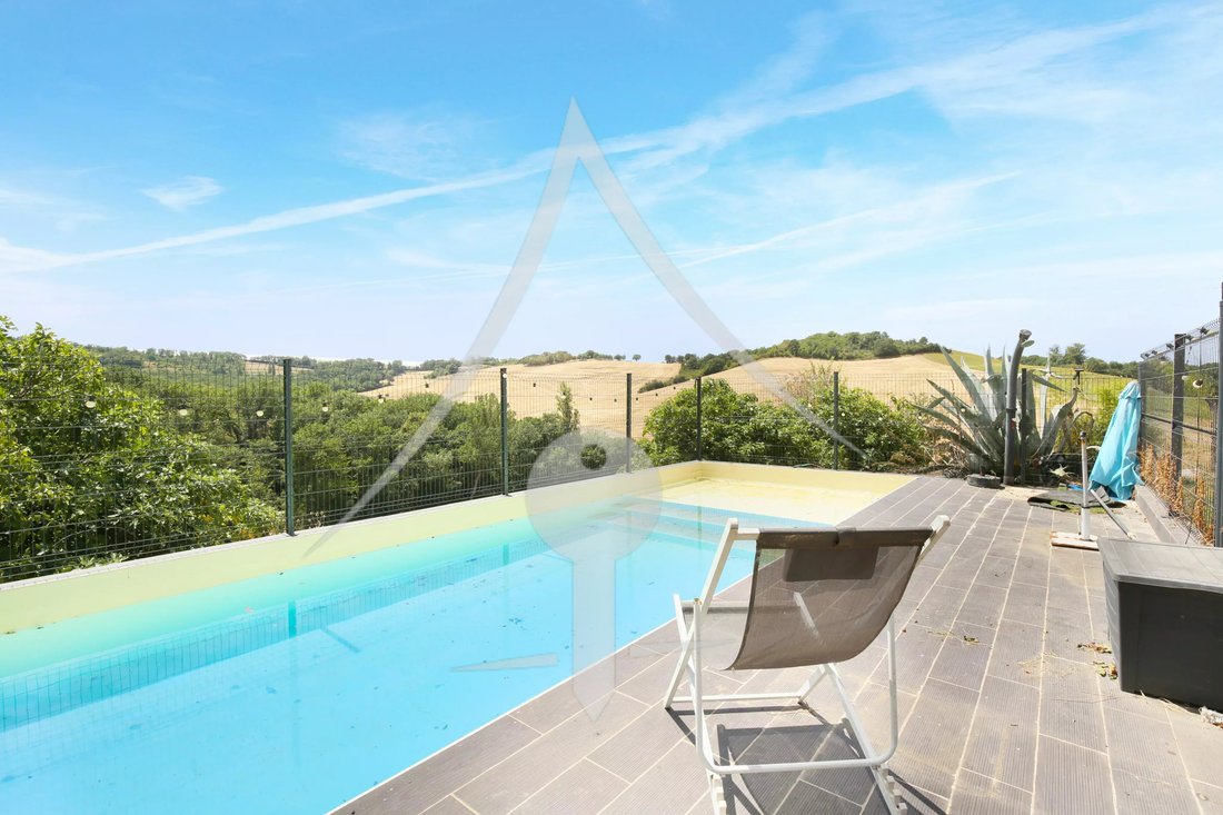 Estate in Le Pin-Murelet, Occitania, France 3 - 18728571