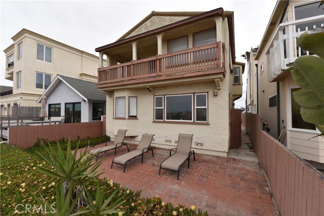 Huntington Beach, California, United States 2 - 18726083