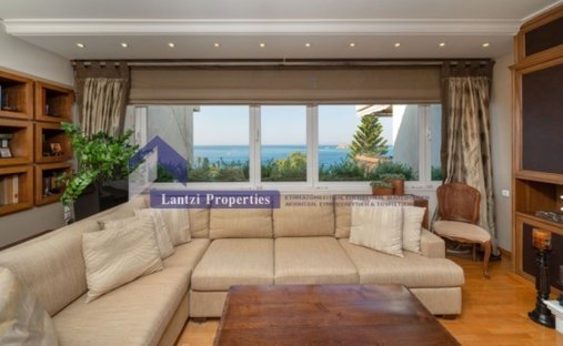 Tenuta in South Athens, Attica, Grecia 1