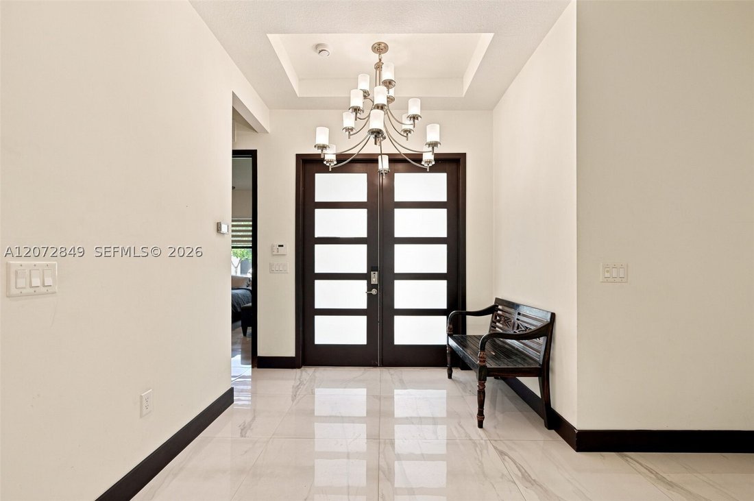House in Hialeah, Florida, United States 4 - 18727011