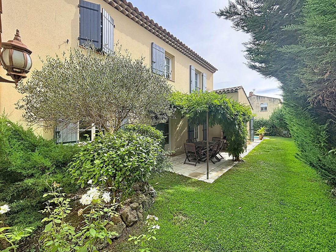 Villa a Vieille Ville-Cativel, Gardanne, Francia 2 - 18725702