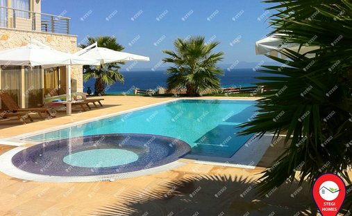 Villa in Pallini Municipal Unit, Macedonia and Thrace, Griechenland 1