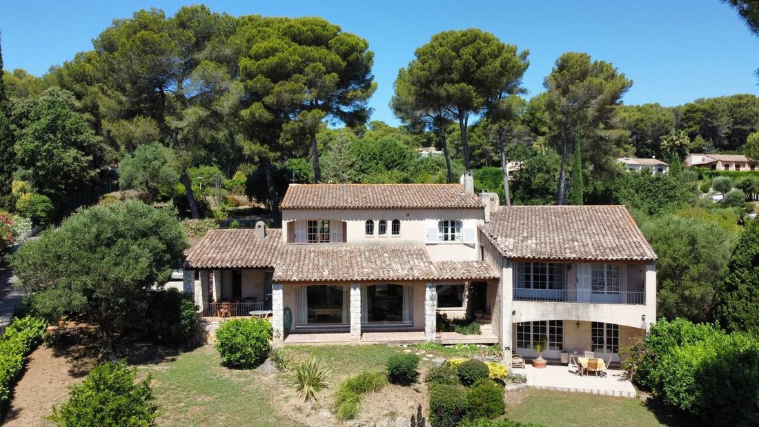 Maison à Les Bastides, Antibes, France 2 - 15900949