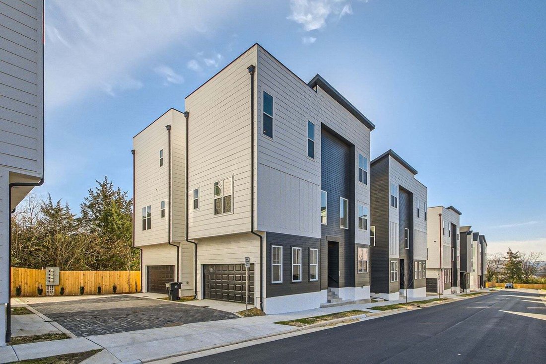Co Op in Nashville, Tennessee, United States 3 - 18726800